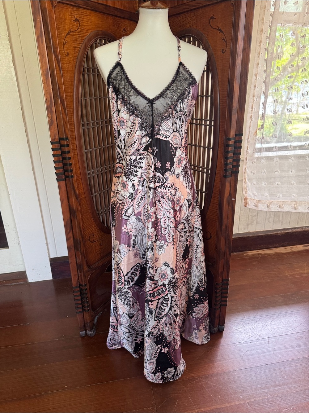 Women’s Size Large L sexy Lace Trim Floral Slip Dress nightgown Linea Donatella